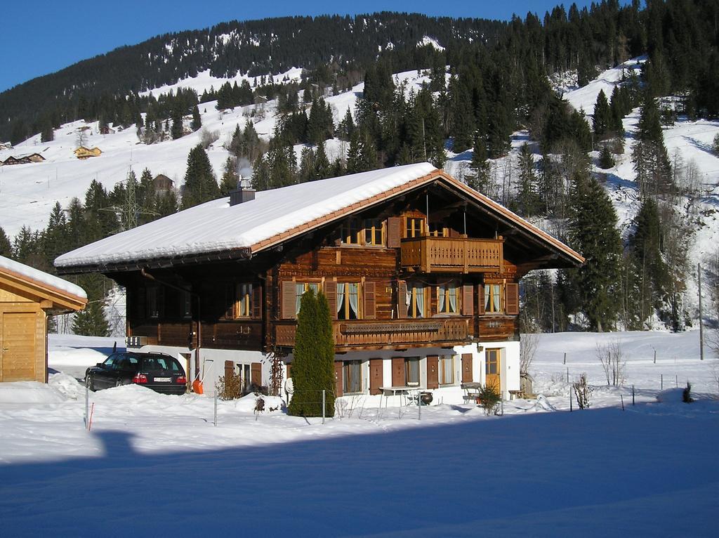 Casa Antica Lägenhet Gstaad Exteriör bild
